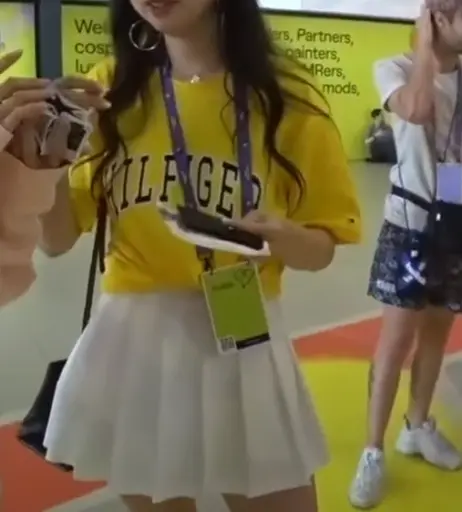 Image 4326559 from Fuslie (Leslie)