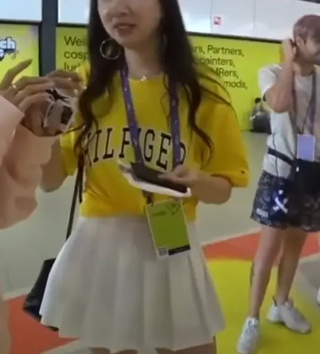 Image 4326482 from Fuslie (Leslie)