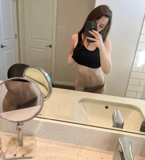 Image 4329289 from Emmia