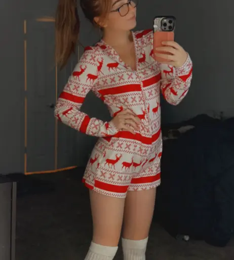 Image 4316666 from Lyssaurora