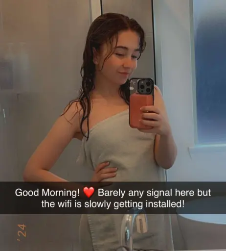 Image 4311894 from Lyssaurora