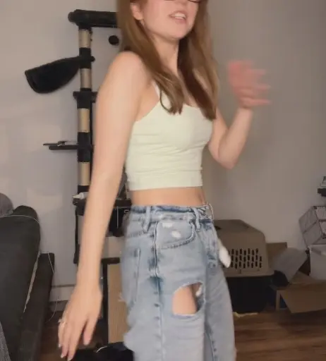 Image 4306836 from Lyssaurora