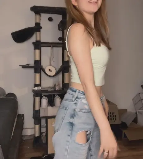 Image 4307045 from Lyssaurora