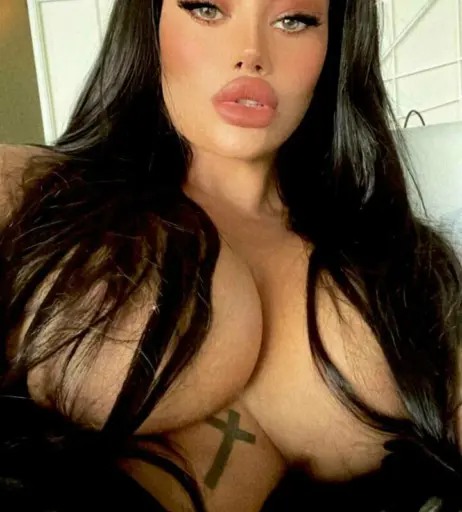 Image 4880276 from Toochi Kash / Italia Kash