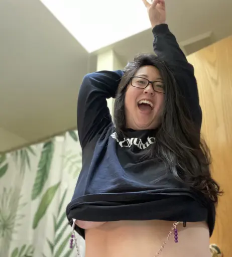 Image 4871896 from Beebeekimchi / beebsinthehive