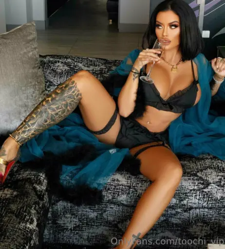 Image 4879862 from Toochi Kash / Italia Kash