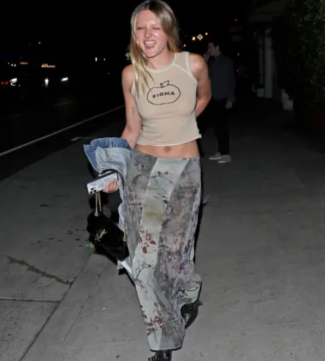 Image 4846569 from Charlotte Lawrence