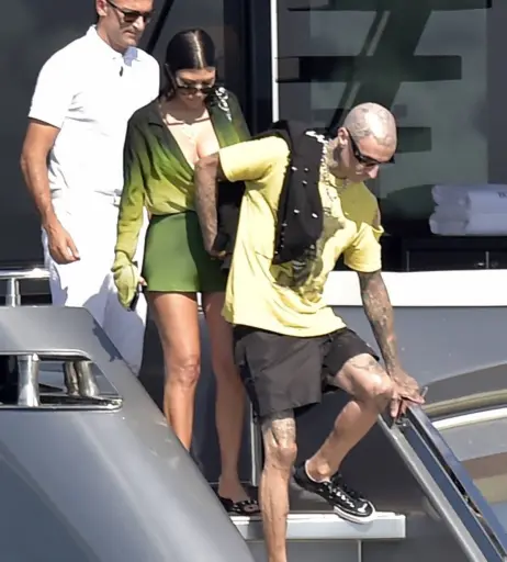 Image 4846402 from Kourtney Kardashian