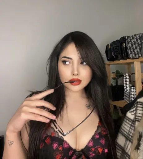 Image 484436 from Sarelle