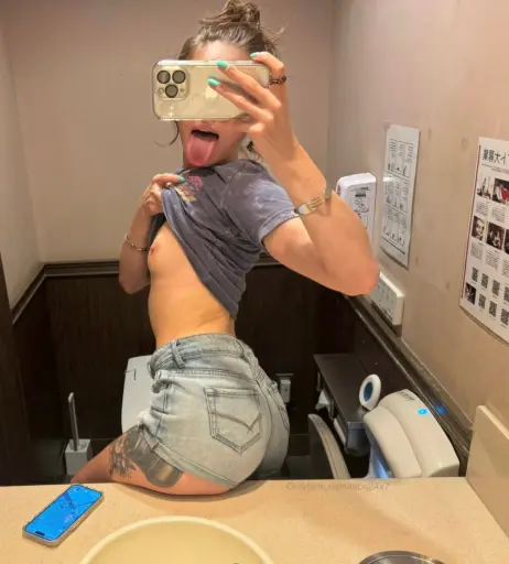 Image 4825021 from Tabby Ridiman / Tabs24x7