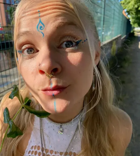 Image 482135 from blondeluna