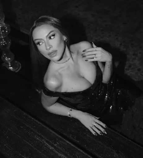 Image 4993023 from Hadise