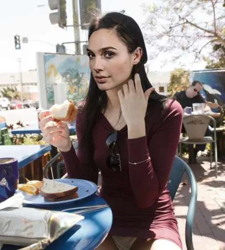 Image 4951750 from Gal Gadot