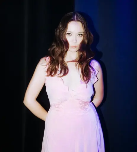 Image 4958316 from Laufey lin