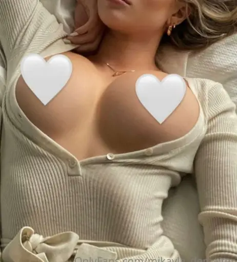 Image 4938653 from Mikayla Demaiter