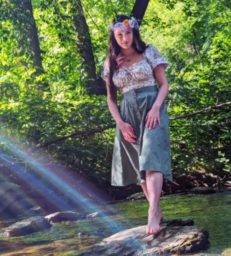 Image 4924728 from Jess of the Shire