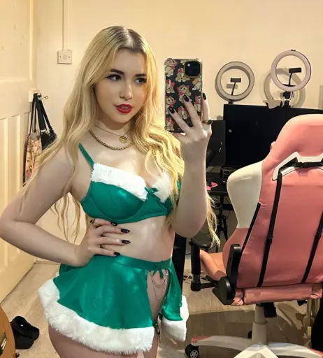 Image 4923346 from georgina_jgr (cheekygigi)