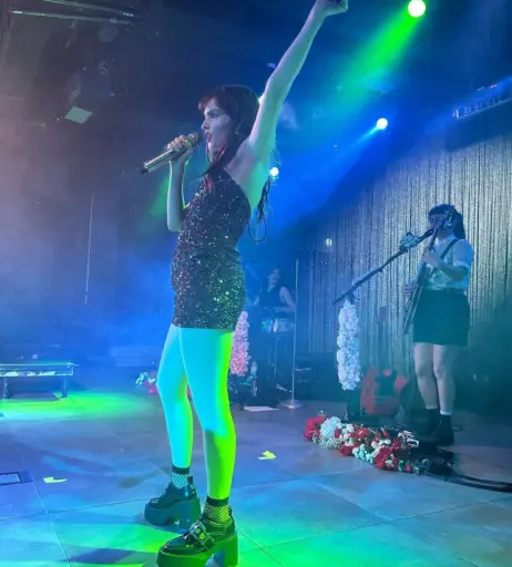 Image 4496520 from Lauren Mayberry (Singer)