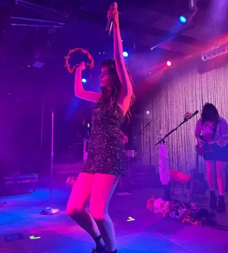 Image 4496619 from Lauren Mayberry (Singer)