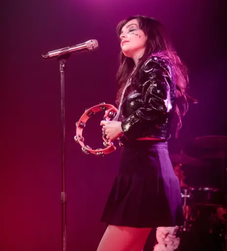 Image 4496267 from Lauren Mayberry (Singer)