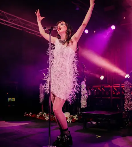 Image 4494720 from Lauren Mayberry (Singer)