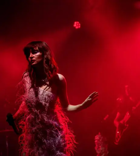 Image 4494641 from Lauren Mayberry (Singer)