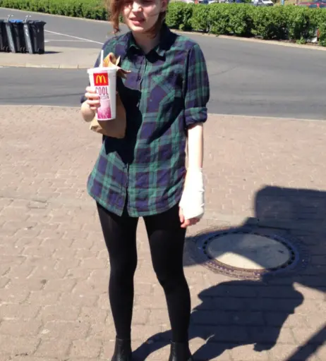 Image 4491329 from Lauren Mayberry (Singer)
