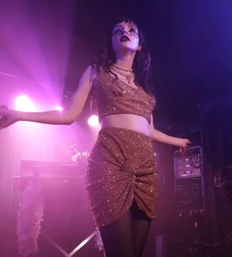 Image 4492158 from Lauren Mayberry (Singer)