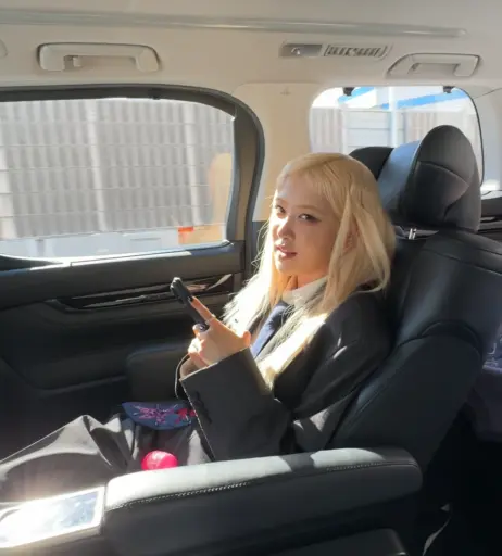 Image 4492102 from Rosé || Roseanne Park - BLΛƆKPIИK ( BLACKPINK )