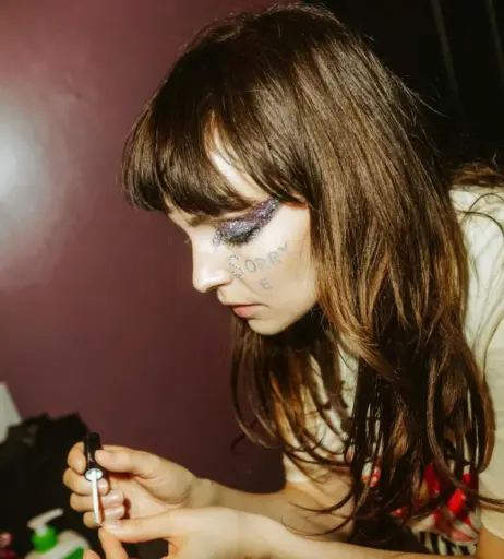 Image 4492304 from Lauren Mayberry (Singer)