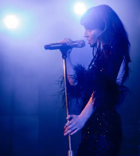 Image 4490869 from Lauren Mayberry (Singer)
