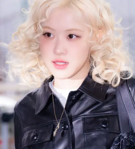 Image 4490004 from Rosé || Roseanne Park - BLΛƆKPIИK ( BLACKPINK )