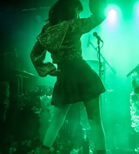 Image 4490275 from Lauren Mayberry (Singer)