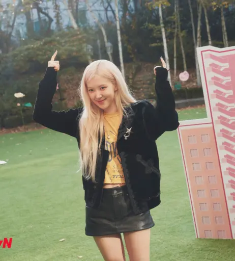 Image 4499411 from Rosé || Roseanne Park - BLΛƆKPIИK ( BLACKPINK )