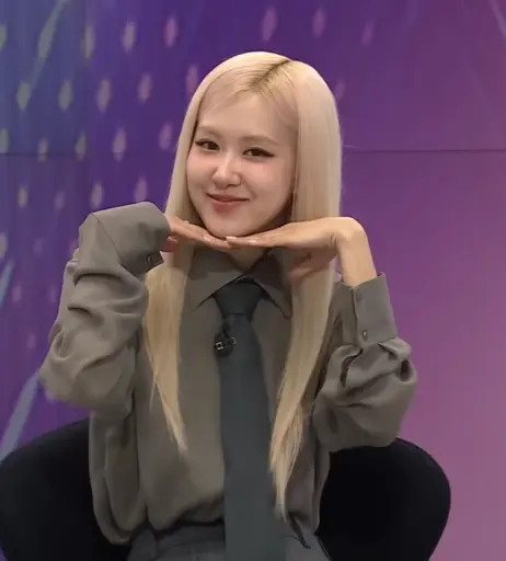 Image 4498821 from Rosé || Roseanne Park - BLΛƆKPIИK ( BLACKPINK )