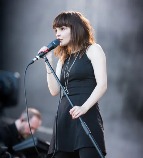Image 4498291 from Lauren Mayberry (Singer)