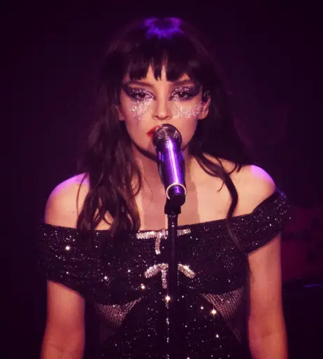 Image 4486625 from Lauren Mayberry (Singer)
