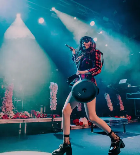 Image 4486386 from Lauren Mayberry (Singer)