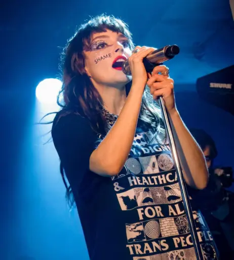 Image 4484154 from Lauren Mayberry (Singer)