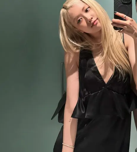 Image 4481548 from Rosé || Roseanne Park - BLΛƆKPIИK ( BLACKPINK )