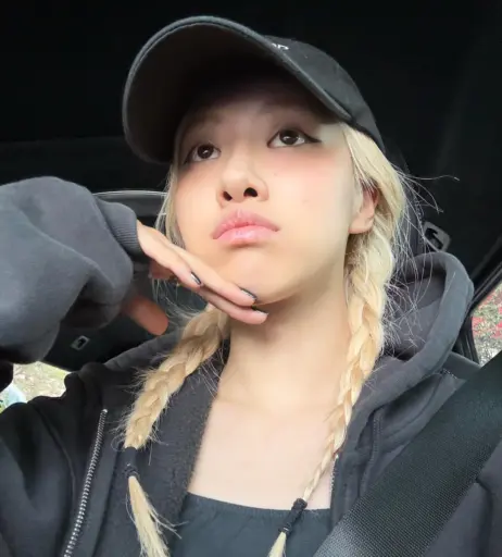 Image 4482468 from Rosé || Roseanne Park - BLΛƆKPIИK ( BLACKPINK )