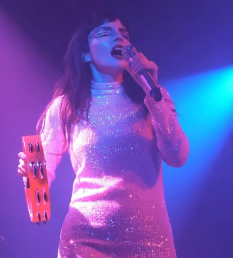 Image 4482108 from Lauren Mayberry (Singer)