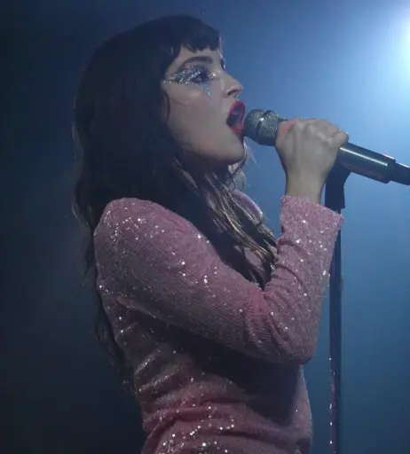 Image 4482120 from Lauren Mayberry (Singer)