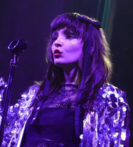 Image 4480889 from Lauren Mayberry (Singer)