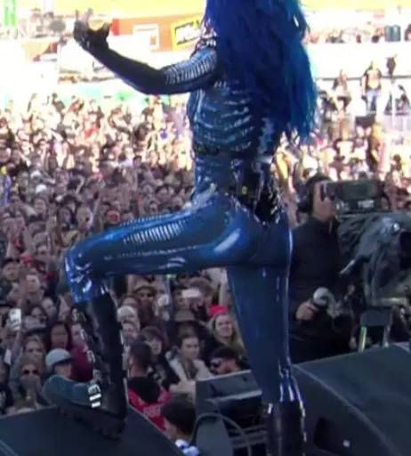 Image 4480117 from Women of Metal