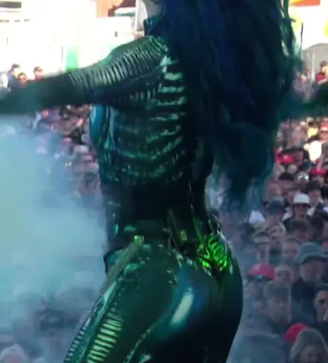 Image 4480013 from Women of Metal