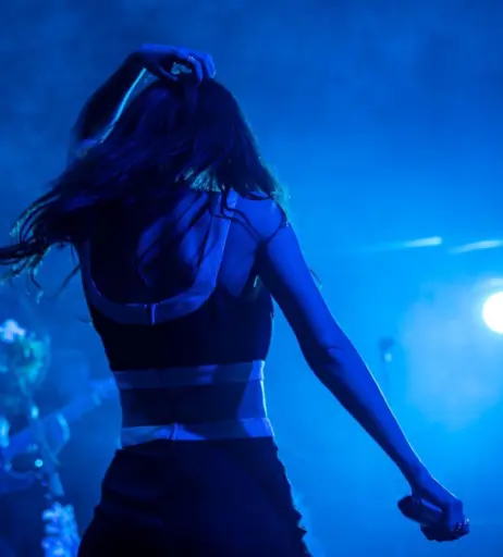 Image 4480350 from Lauren Mayberry (Singer)