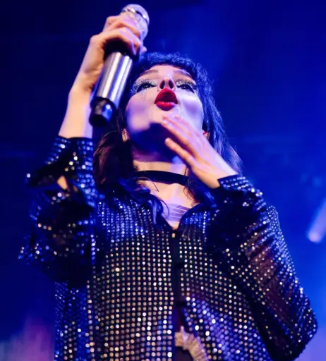 Image 4488999 from Lauren Mayberry (Singer)