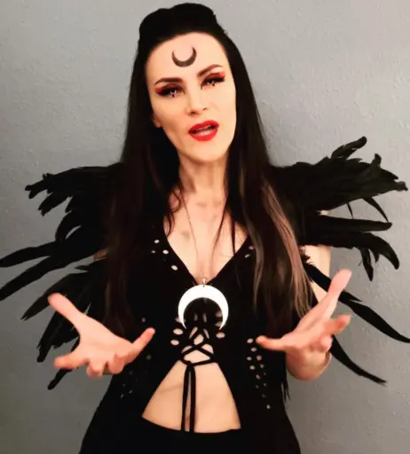 Image 4475432 from Women of Metal