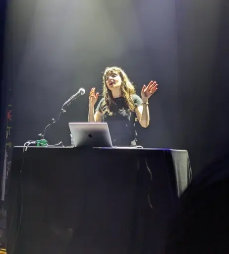 Image 4475689 from Lauren Mayberry (Singer)